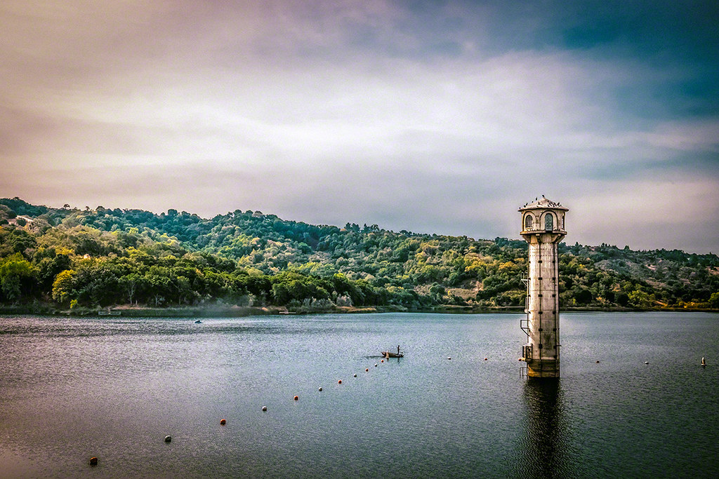 Lighthouse in middle of Lafayette reservoir
